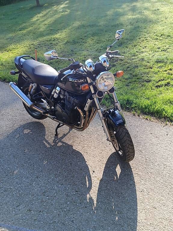 Strada: Suzuki GSX 750 – Usato da Necker venduto da Tw90