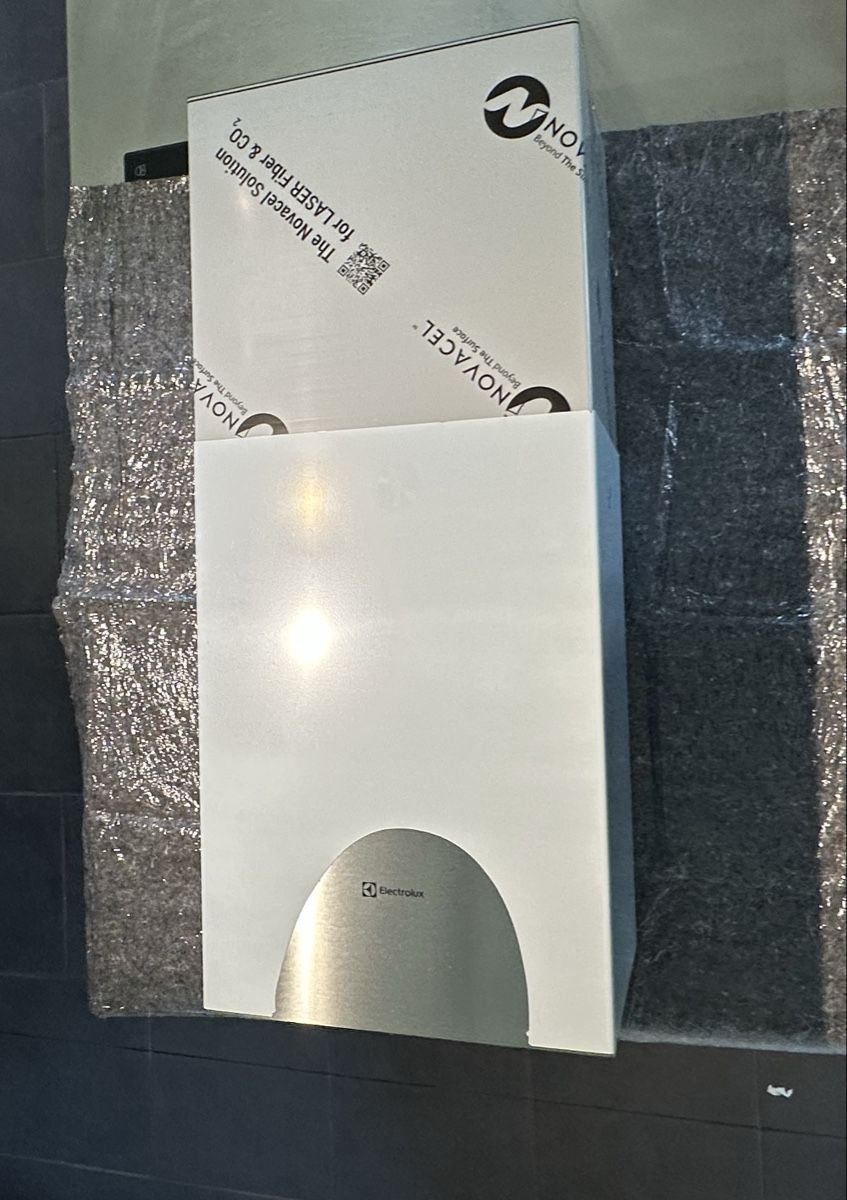 Electrolux Cappe di aspirazione: Inselhaube Electrolux IHL9028CN – Nuovo e nell'imballaggio originale da lostorf venduto da bra99 6