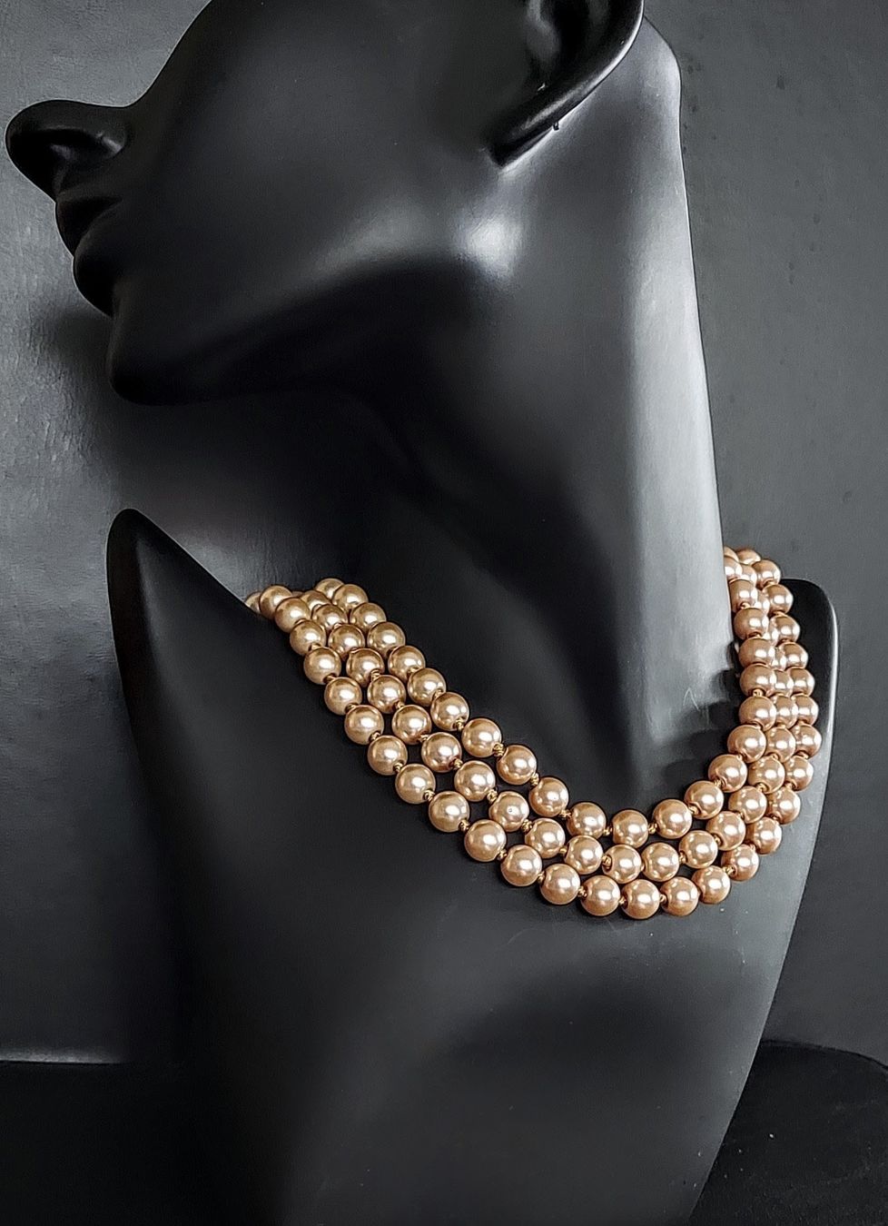 Catenine: Elegante Perlenkette, goldfarben, ca. 146cm lang – Nuovo (secondo la descrizione) da Ettenhausen TG venduto da CH2300 3