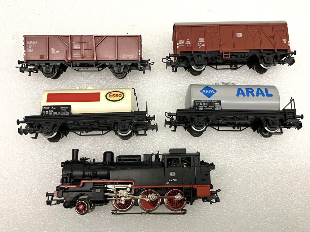 Märklin Modelleisenbahnen: märklin 3095~ Güterzug mit Dampflok DB 74 701 - ARAL Esso... – Gebraucht aus Thun von retoolinoo 2