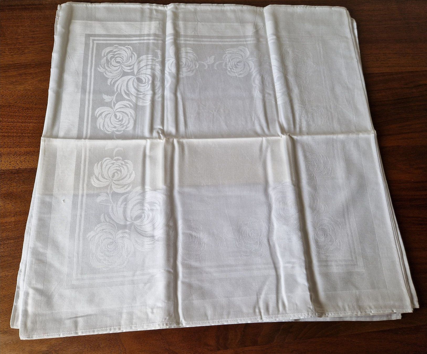 Servietten: Mako Servietten, 6 Stk.50x50cm – Neu und originalverpackt aus Bern von Antikbatik 4
