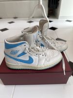Nike Air Jordan 1 Mid University Blue, Gr. 38