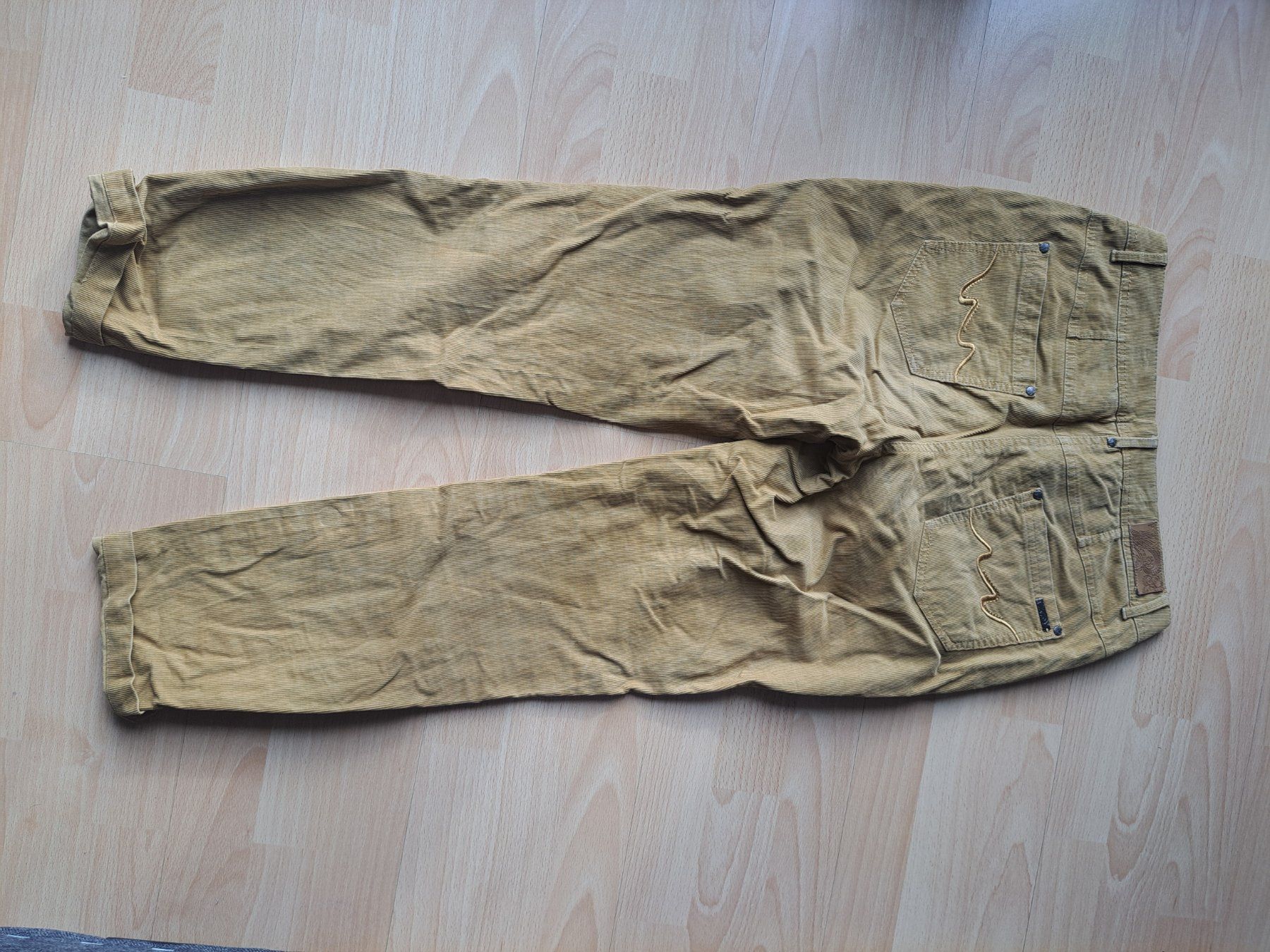 Pantaloni: Senffarbige Cordhose – Usato da Therwil venduto da fas_gj7h 1