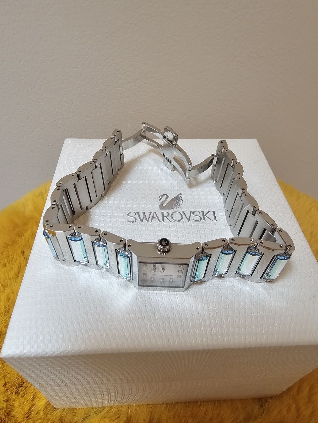 Swarovski Armbänder & -reifen: Swarovski Armbanduhr – Neu und originalverpackt aus Hünenberg von kri_ywr8 1