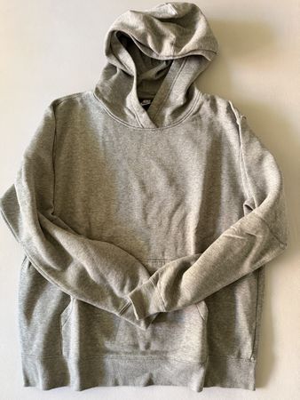 Nike Kapuzenpullover grau mit Strass Grösse M gebraucht