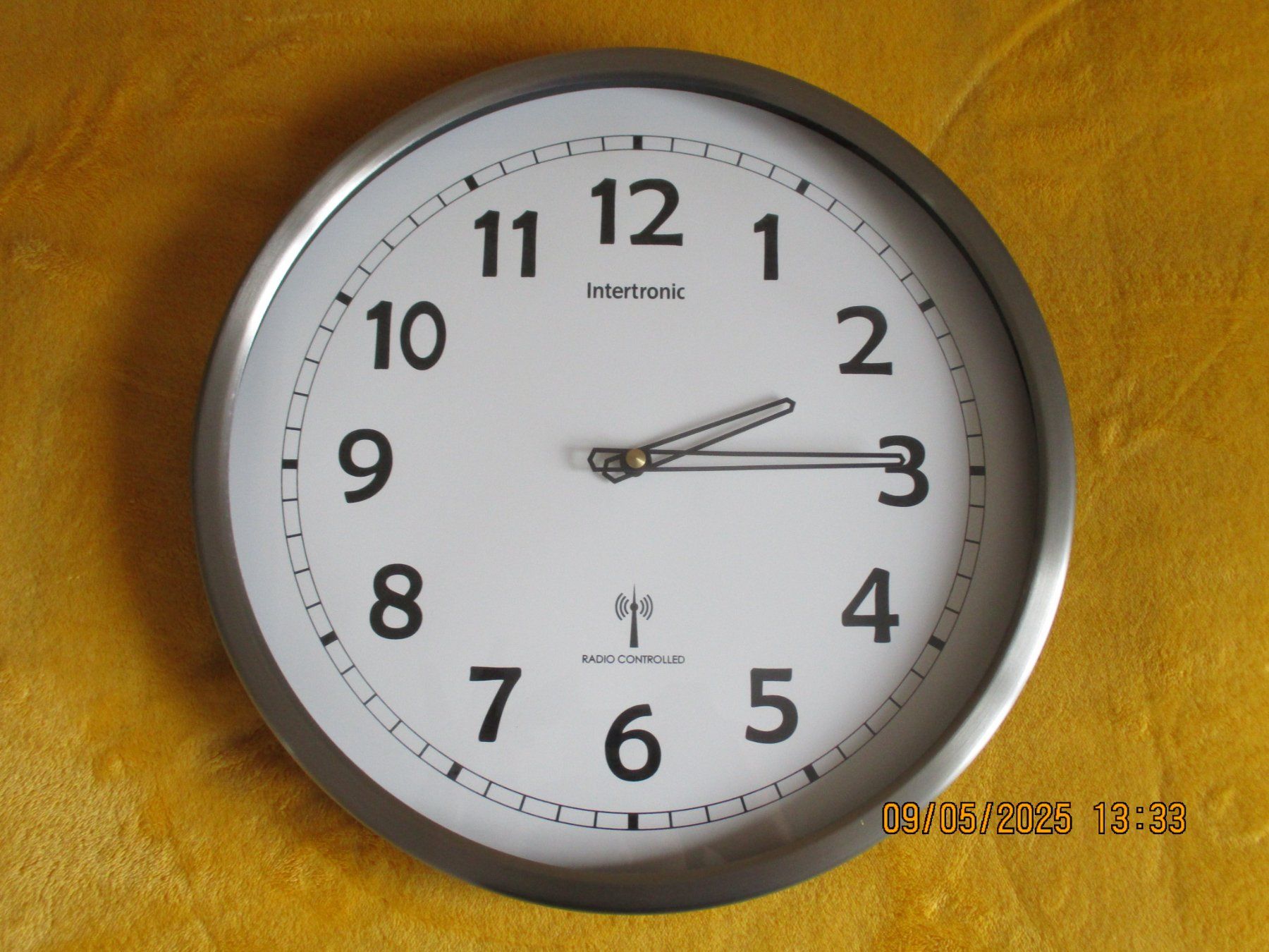 Orologi: GROSSE WAND-FUNKUHR – Usato da Safenwil venduto da universum78