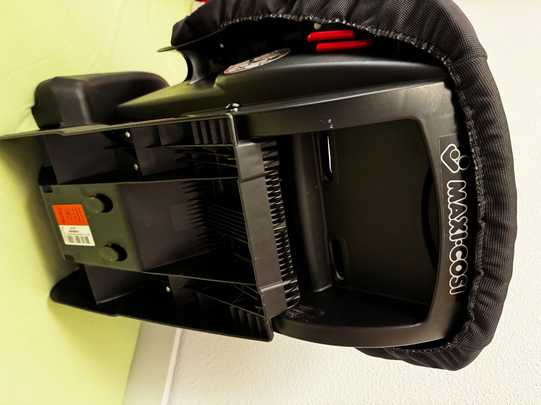 Maxi-Cosi Seggiolini per auto: Maxi-Cosi Kindersitz ohne Isofix – Usato da Grossdietwil venduto da RSW032 6