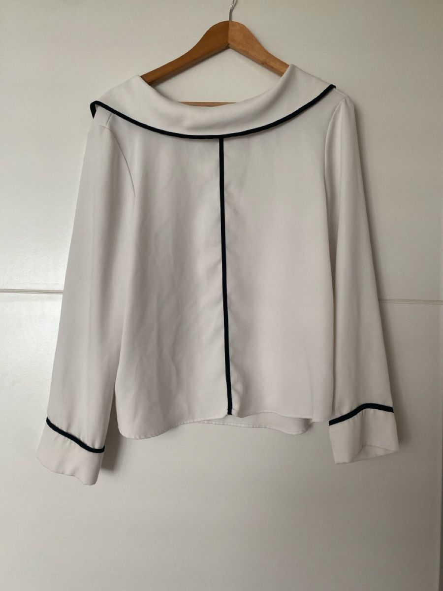 Zara Chemisiers: Damen Bluse ZARA BASIC weiss Grösse L – D'occasion à Alpnach Dorf par melbb
