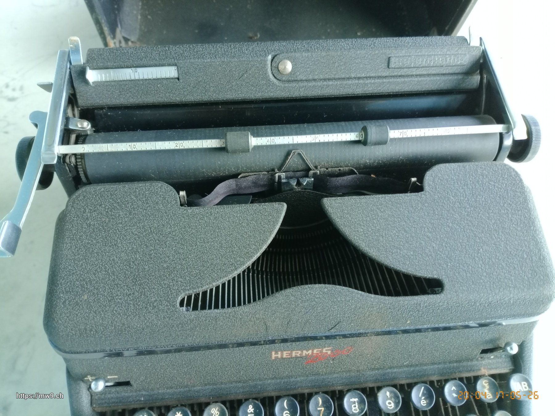 Macchine da scrivere: Hermes 2000 Schreibmaschine antikes Modell – Usato da Castione venduto da Markus_Winter_Ticino 3