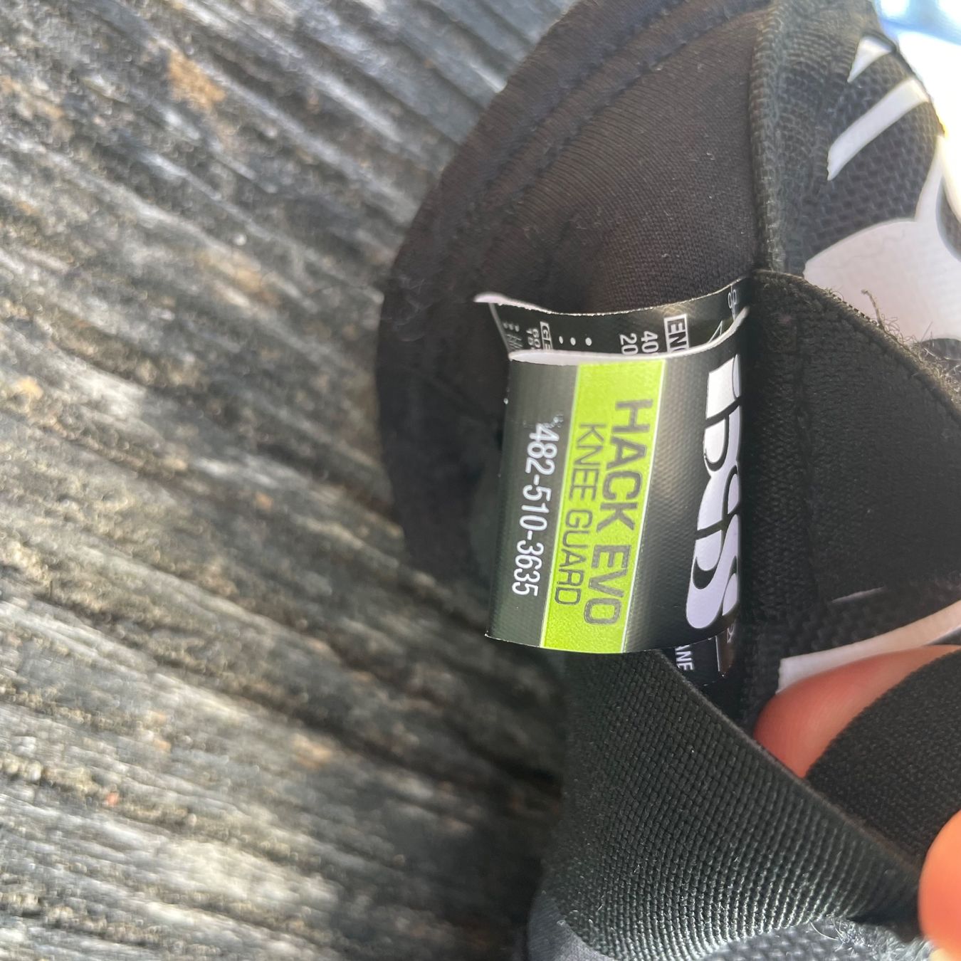 IXS Schutz & Schoner: MTB Knie und Ellbogenschoner Kinder IXS Hack EVo – Neu (gemäss Beschreibung) aus Amden von  2