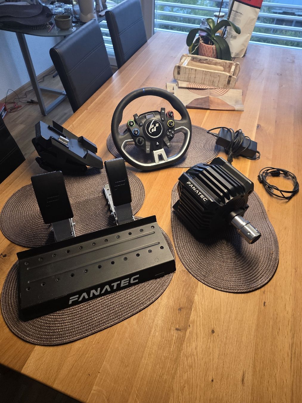 Fanatec Controller: Fanatec Racing Sim (GT Version) – Usato da Belp venduto da Timoendu
