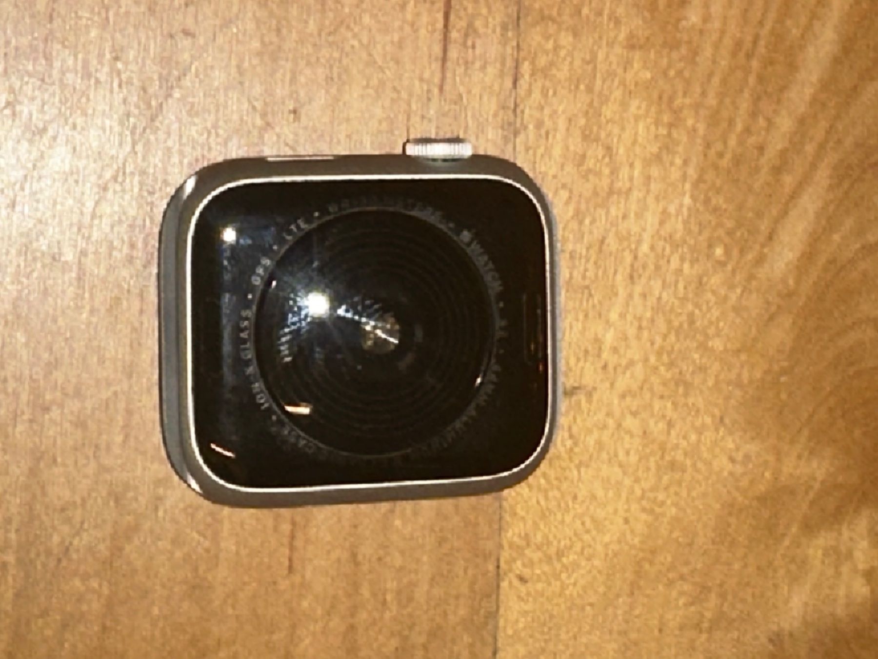 Apple Smartwatch: Apple Watch SE 44mm – Usato da Wiesendangen venduto da mgossweiler 3