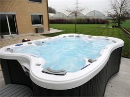 Whirlpool Amore Bay