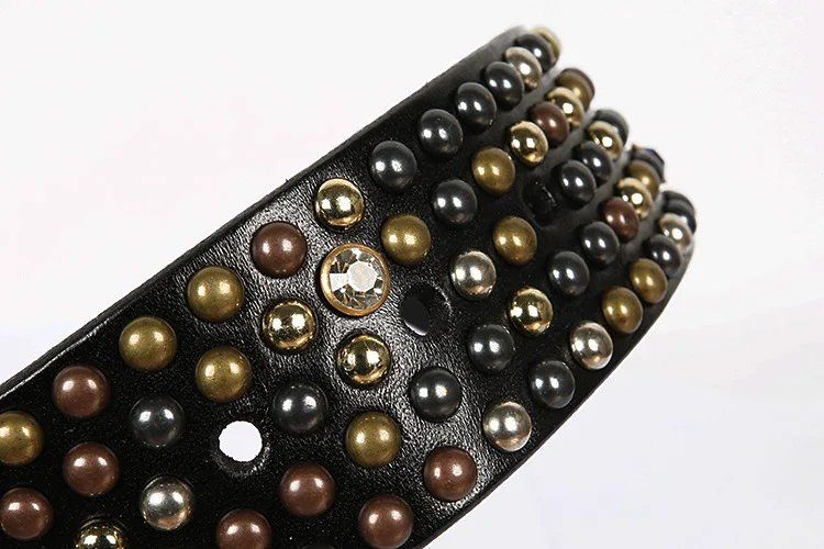 Cinture: Schwarzer Ledergürtel mit Strass und Nieten – Nuovo e nell'imballaggio originale da Lausanne venduto da FASHION-WORLD-SHOP 2