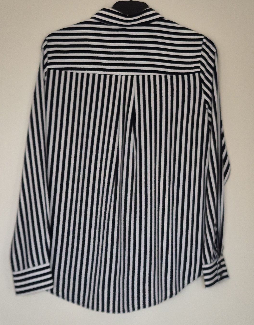 H&M Blusen: H&M Bluse Damen – Grösse 36 – Gebraucht aus Zürich von Peedo 1