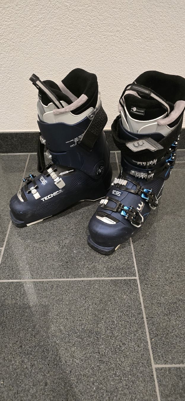 Tecnica Damenschuhe: Skischuhe  – Gebraucht aus Ueberstorf von andrea898