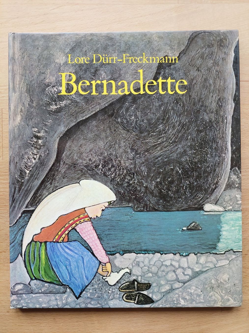Libri: Bernadette - Lore Dürr-Freckmann 1. Auflage 1985 – Usato da Obfelden venduto da Foto_Bild_Kunst_Buch