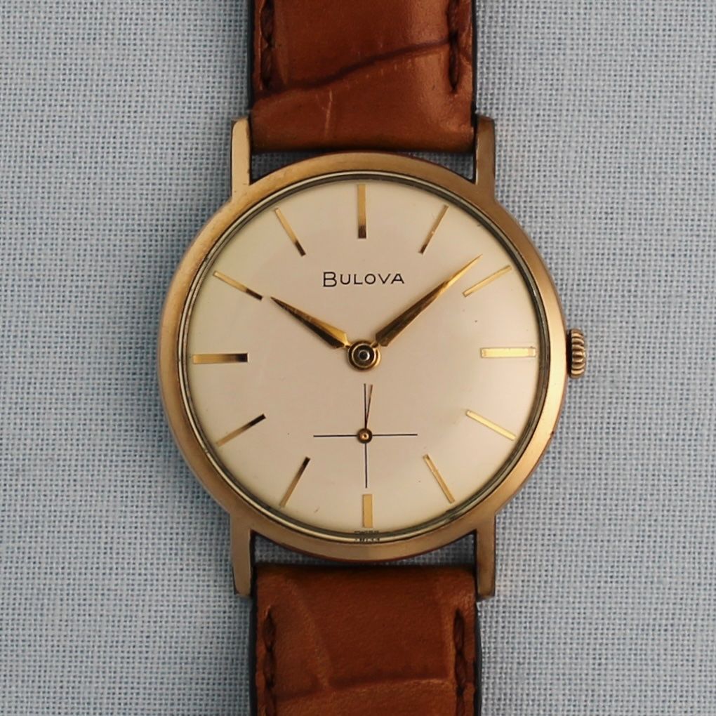 Bulova Uhren: BULOVA 10K GOLD R.P.G. BEZEL 32MM – Gebraucht aus Zürich von tobleratelier 1