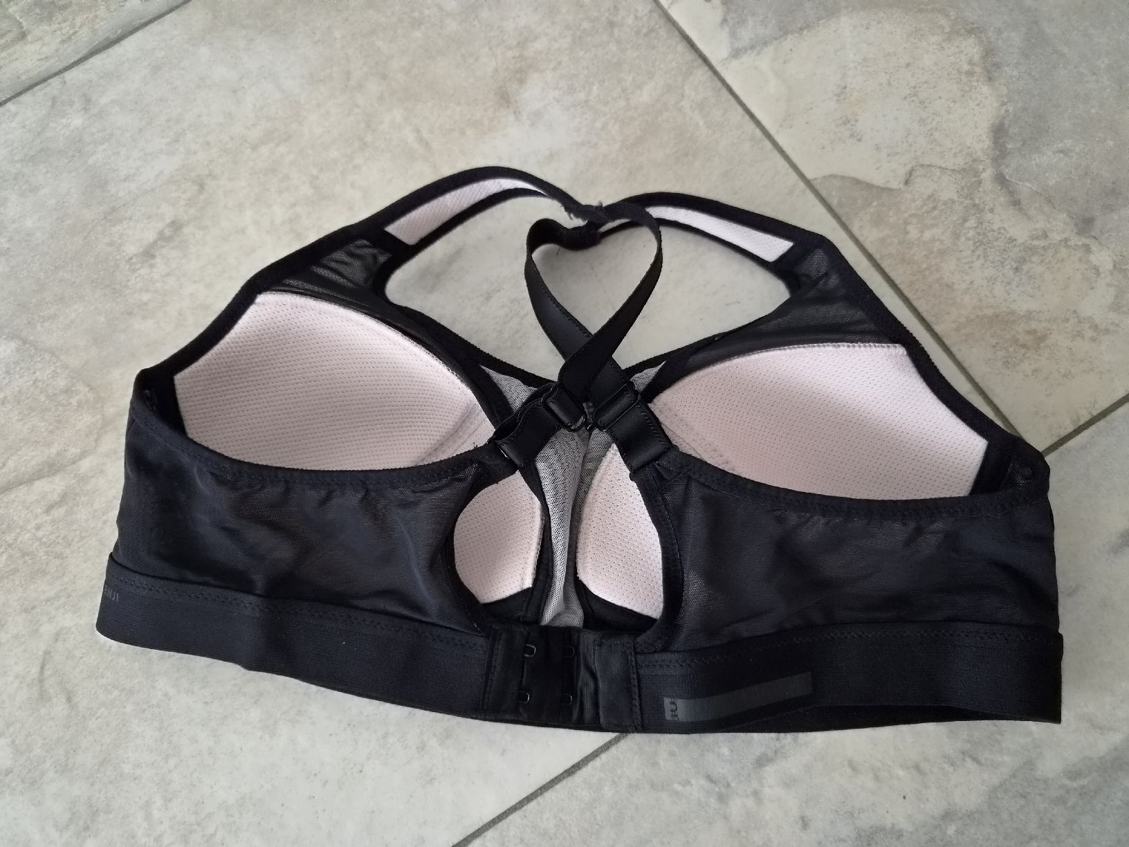 Sonstige Unterwäsche: Sport BH Schwarz, Grösse 80B – Gebraucht aus Niederrohrdorf von Miripfiri 5