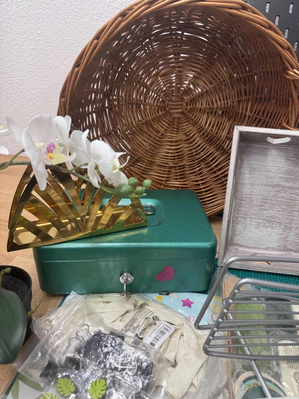 Toutes les décorations: Flohmarktkiste voller Allerlei ab 1.-- – D'occasion à Holziken par brockolino 5