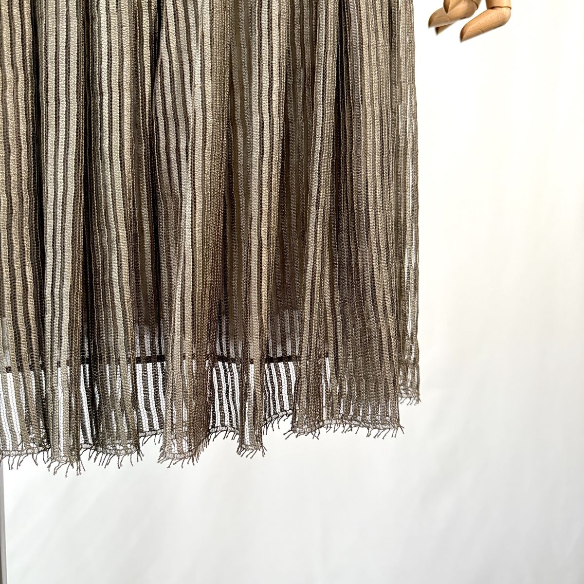 Akris Gonne: AKRIS Silk/Viscose Skirt – Nuovo (secondo la descrizione) da Emmen venduto da Nightingale_2022 2