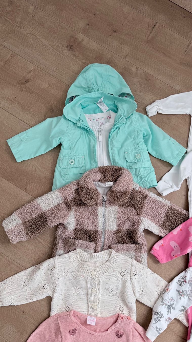 Lotti & Set di vestiti: Baby Mädchen Kleiderpaket Herbst 62/68 – Usato da St. Margrethen SG venduto da Berry08 2