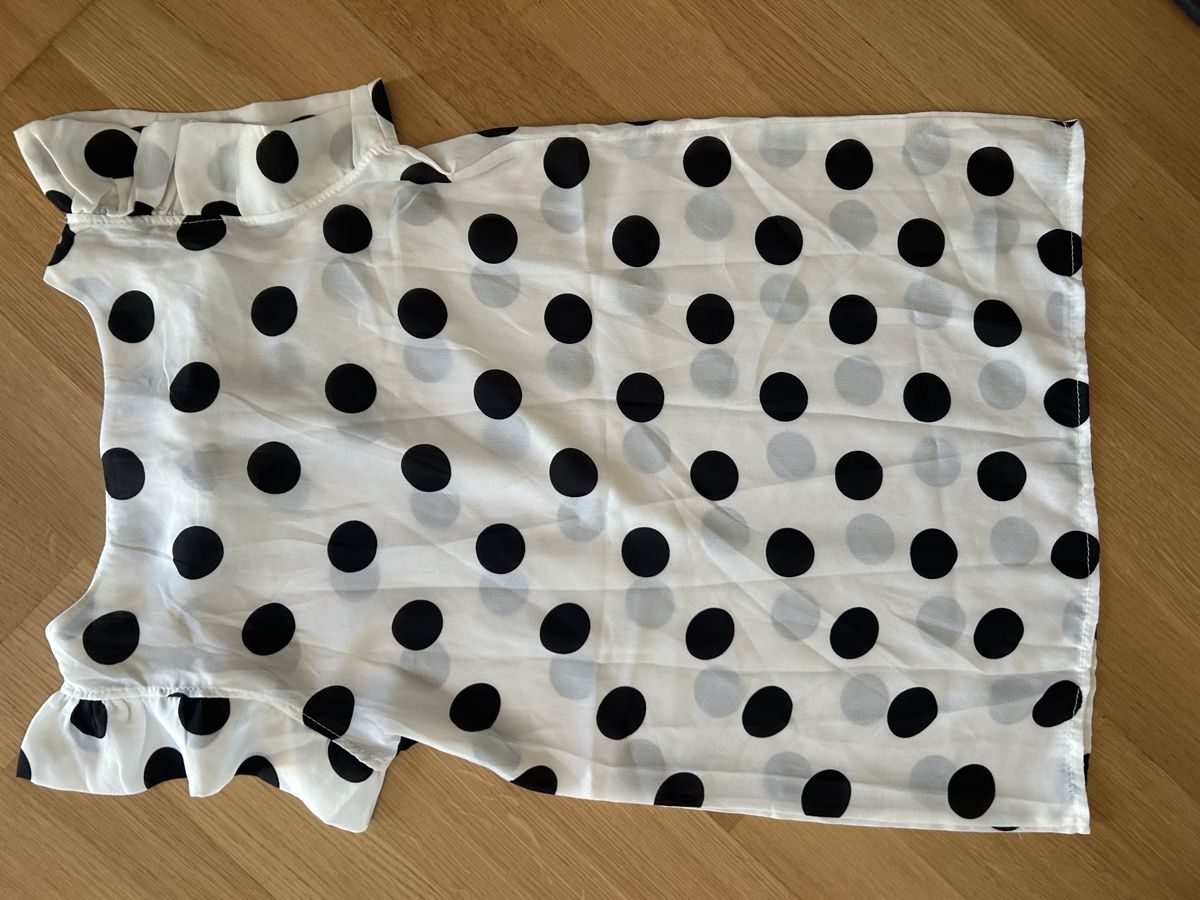 Tops: Blouse à petits pois  – D'occasion à Daillens par guisepa 3