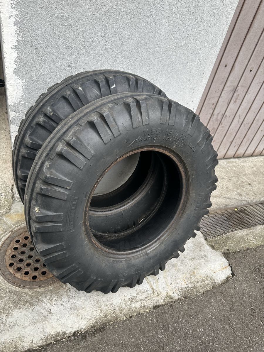 Trattori: Pneu – Usato da Zumholz venduto da Gotterong