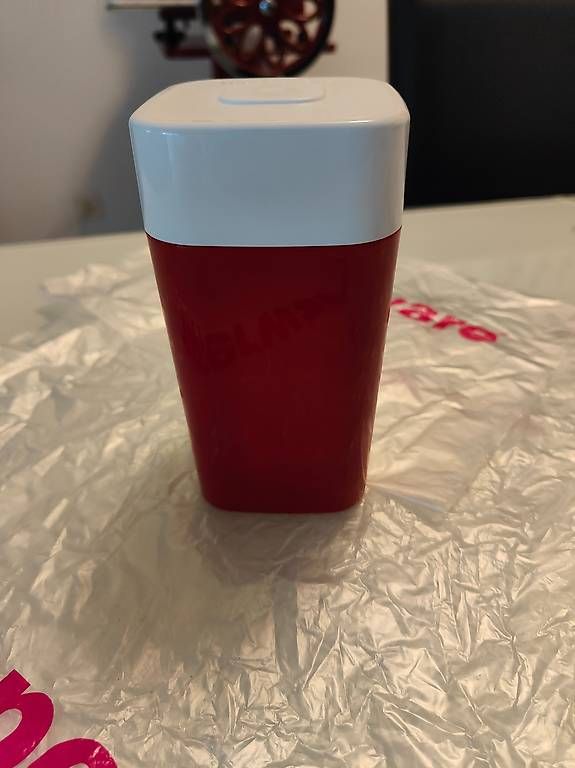 Tupperware Contenitori & Simili: Tupperware 10x10x 17cm H- neu – Nuovo e nell'imballaggio originale da Rancate venduto da Solo_cose_belle