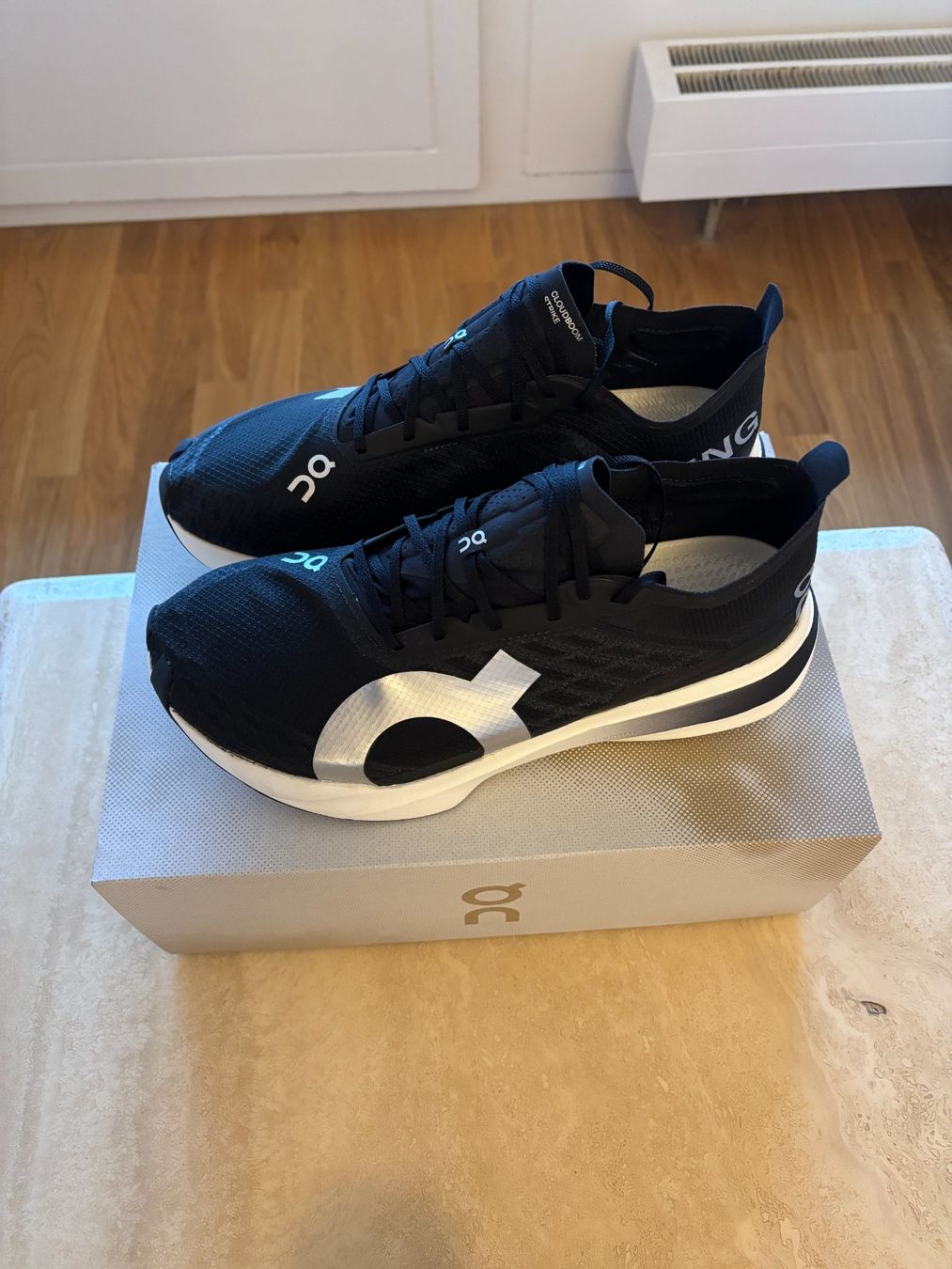 On Scarpe da uomo: ON Cloudboom Strike Men's Size 44 Brand New – Nuovo e nell'imballaggio originale da Genève venduto da mic_rk8v