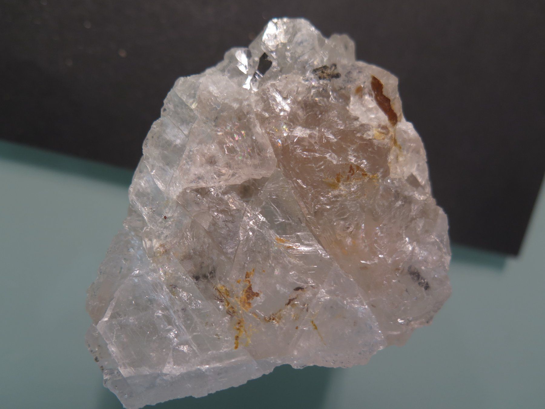Minerali & Pietre curative: Fluorit mit Hübnerit von Peru, ca. 354 gr. – Usato da Schaffhausen venduto da Yamakana51L8736OQ8 7