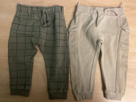 2 Baby Hosen, Gr. 86, Top Zustand