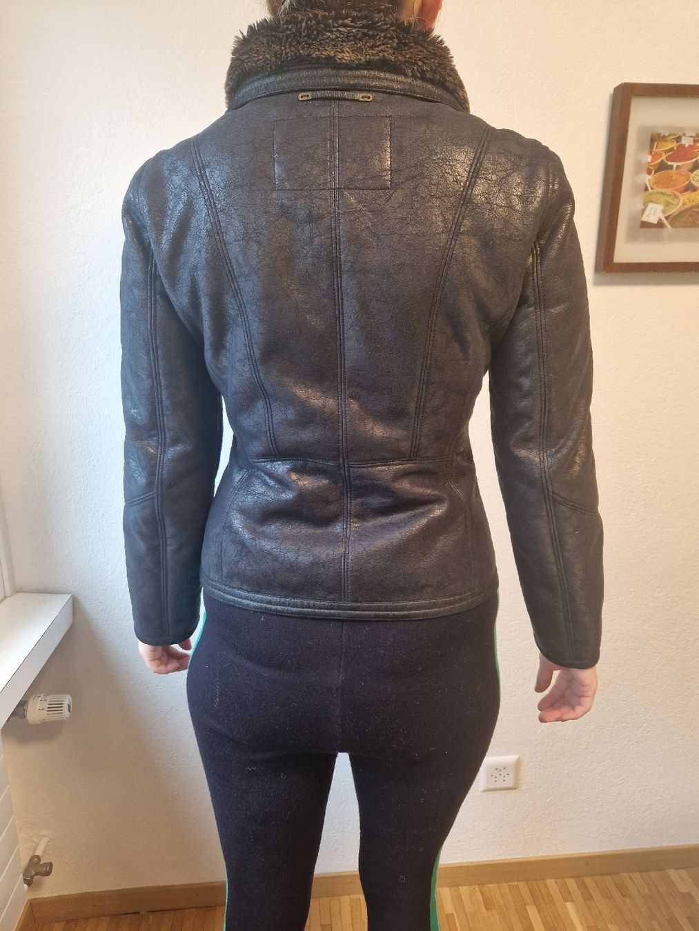 Armani Giacche: Armani Lederjacke mit Pelzfutter – Usato da Wettingen venduto da mor_76q7 2