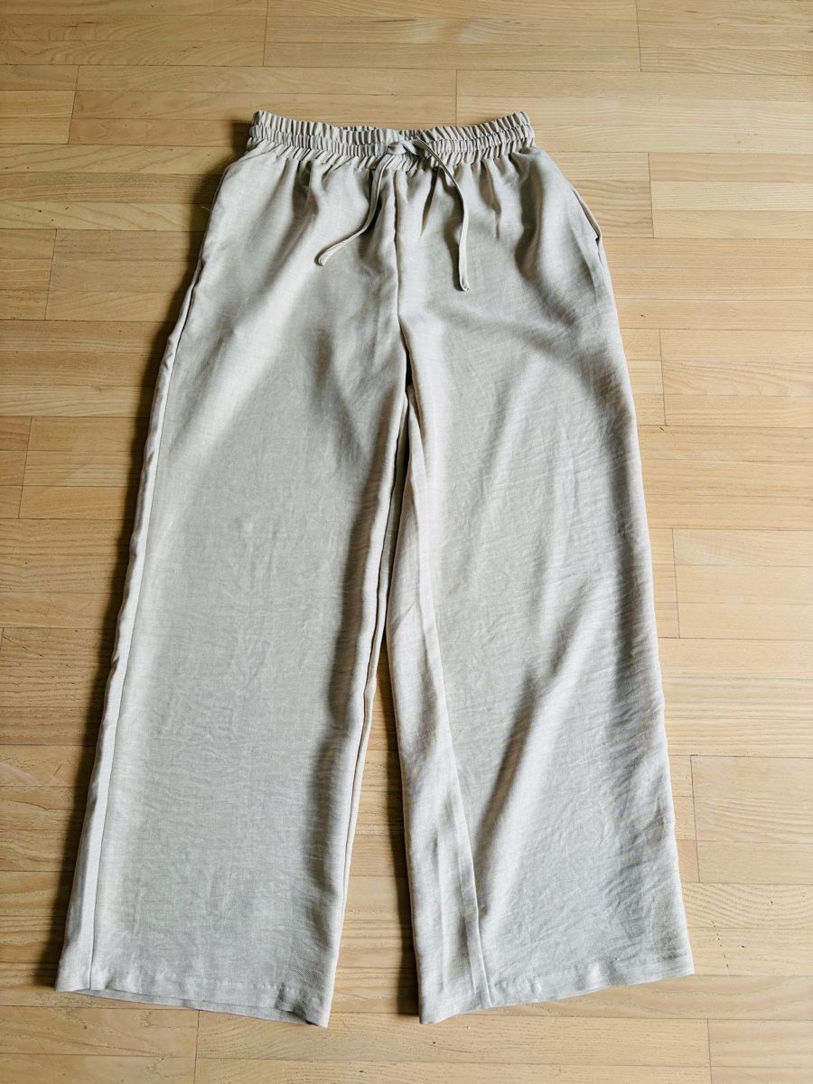 Pantalons: Sommerleichte, beige Stoffhose, Gr. M – Neuf (Voir description) à Oberengstringen par Marling