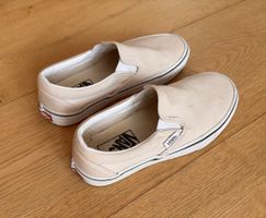 Vans classic slip-ons, size 35 (EUR) / 5.5 (US)