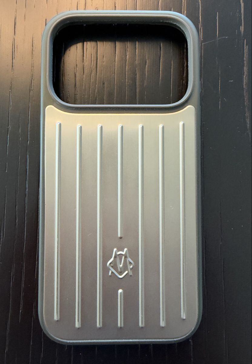 Covers & Schutzfolien: Rimowa IPhone 17 Pro Hülle – Gebraucht aus Kreuzlingen von joel_1907 1