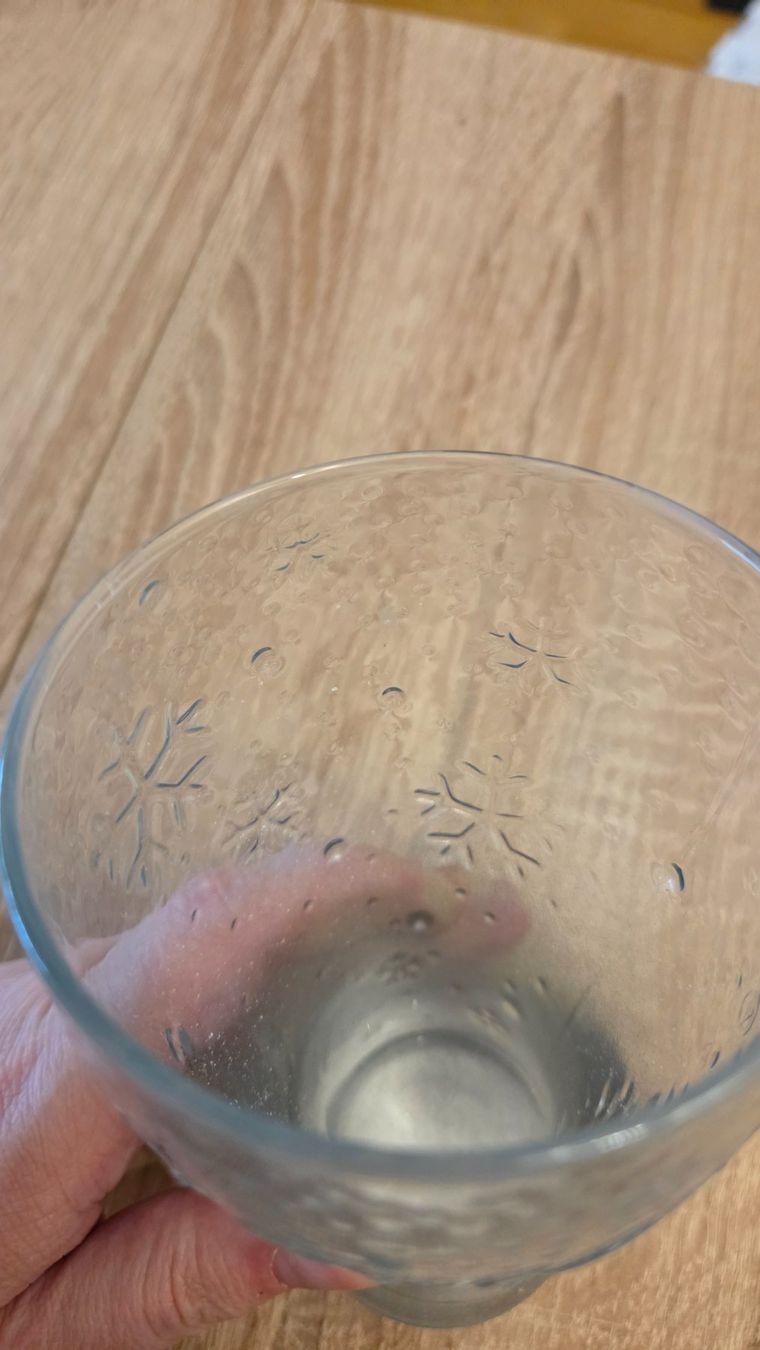 Coca-Cola Bicchieri: Coca-Cola Glas mit Schneeflockenmuster - Sommertrend 2023 – Usato da Adlikon b.Regensdf venduto da ChriZ86 3