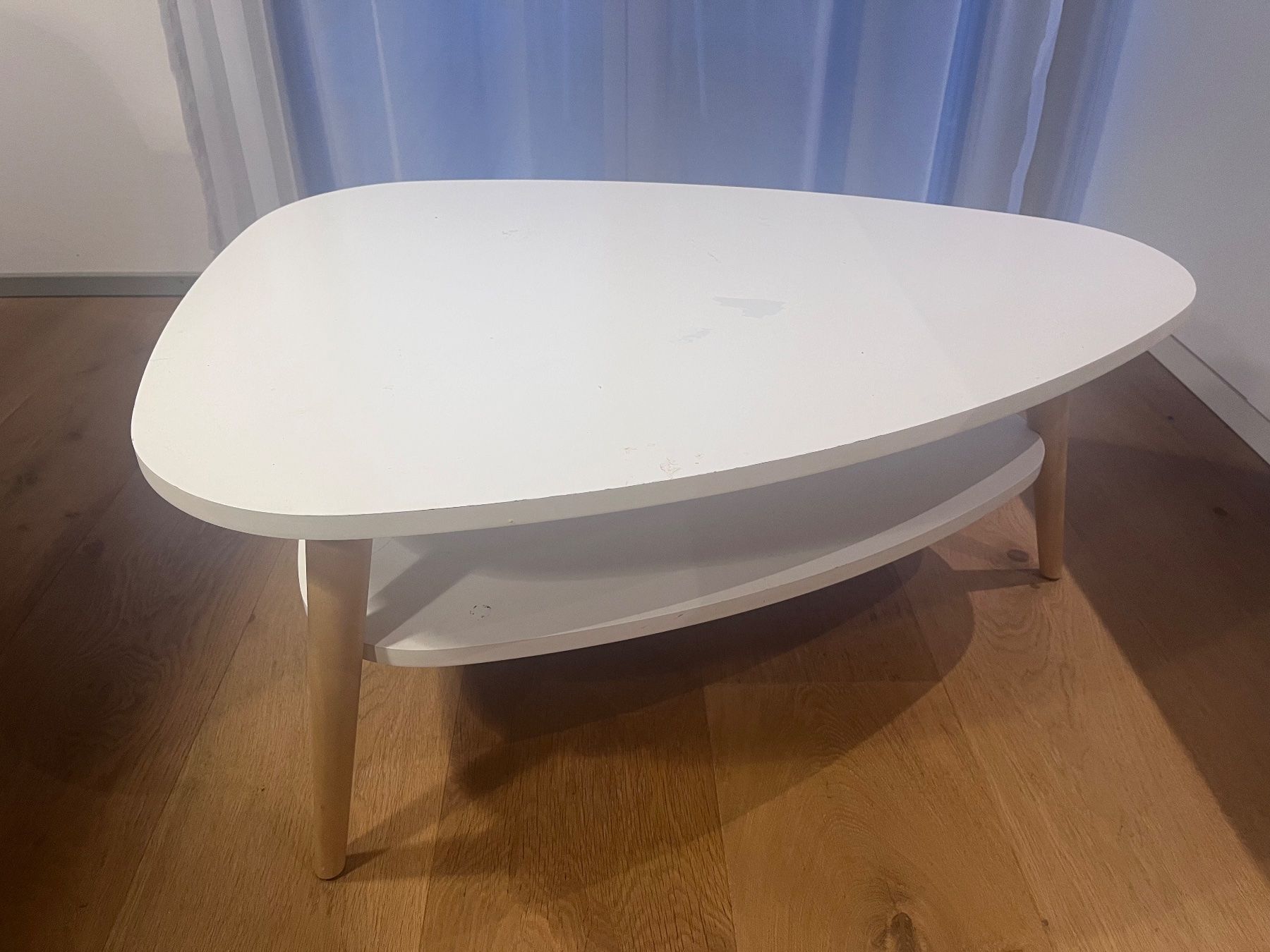 La Redoute Tavoli: Vintage-Couchtisch Jimi mit 2 Ablagen – Usato da Eglisau venduto da vfe7