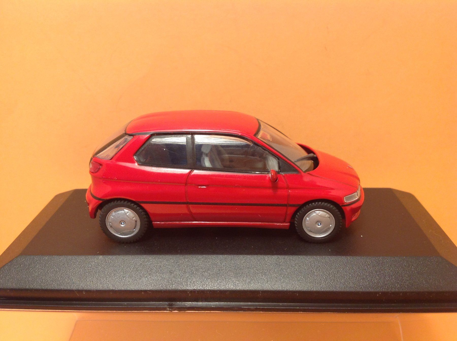 BMW Modellautos: BMW E1 , Minichamps , 1 :43 – Neu (gemäss Beschreibung) aus Seuzach von Jage 1