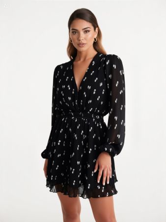 Maje kurzes Kleid Gr. 36 schwarz mit Schleifen Print langarm