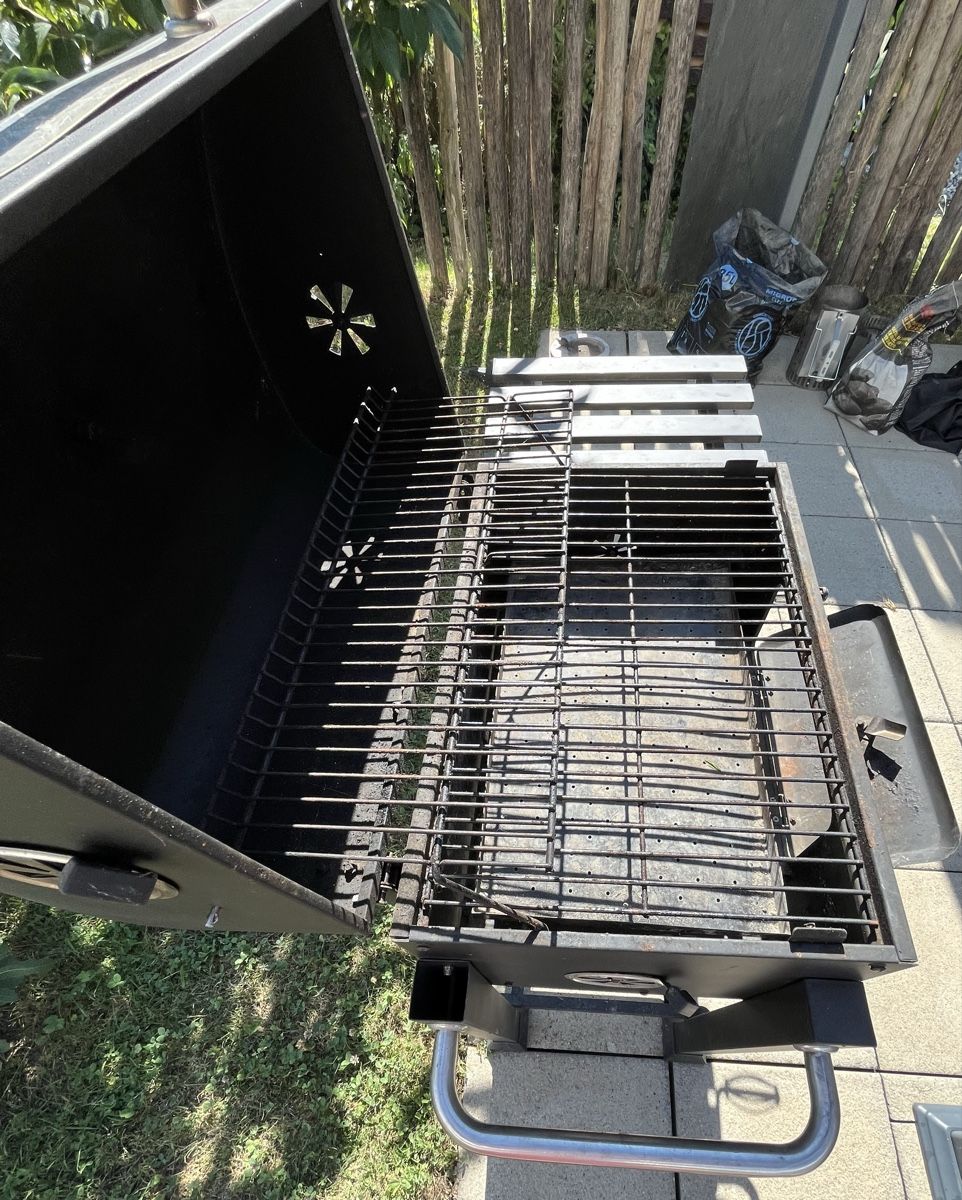 Grills: Holzkohlegrill tectake mit Thermometer und Abdeckung – Gebraucht aus Kaisten von Dashir 5