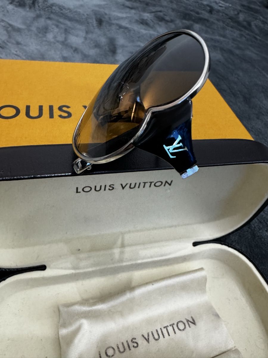 Louis Vuitton Brillen & Gläser: Louis Vuitton Sonnenbrille original – Gebraucht aus Zürich von Privat4444 2