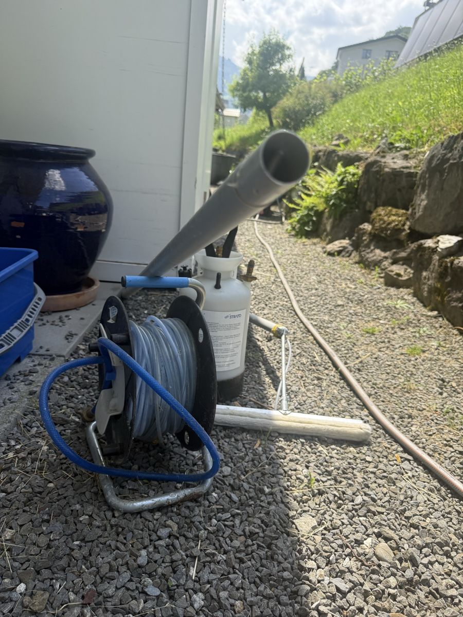 Altro per la casa: Fensterputzgerät – Usato da Sargans venduto da Nikelmaker 5