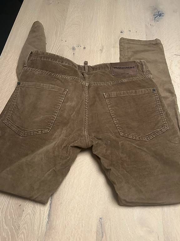 Pantaloni: DSQUARED2 CORDHOSE GRÖSSE 48  – Usato da Niederhelfenschwil venduto da Mileko 2