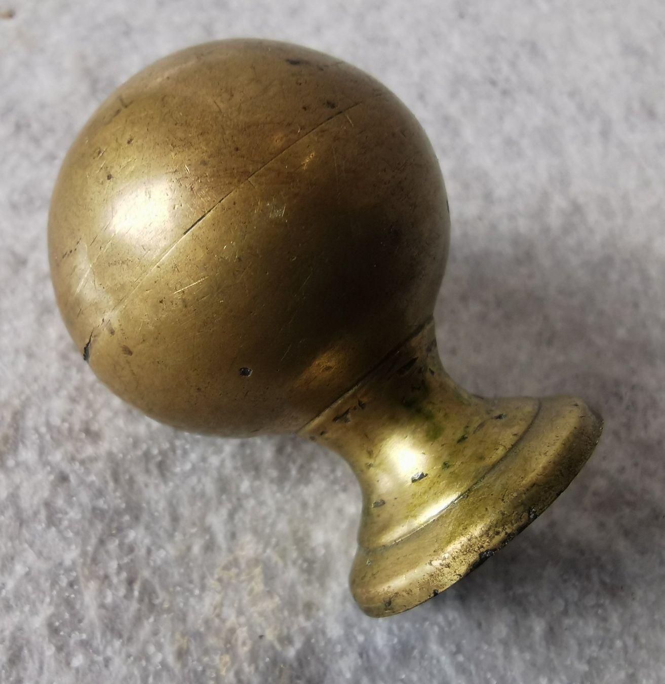 Grohe Eisenwaren: Antike Messing-Kugel D 31 mm – Gebraucht aus Vielbringen Worb von Isch-0u-guet