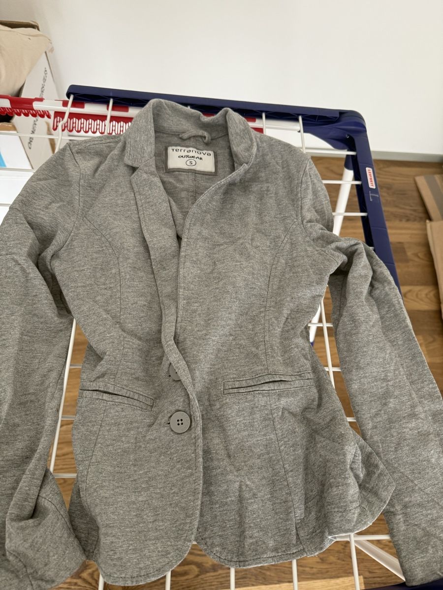 Blusen: Blazer Grösse S – Gebraucht aus Zürich von bia_6kmj 1