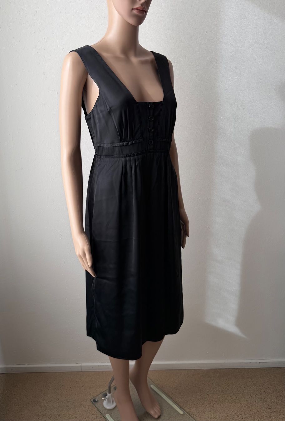 Vestiti: BURBERRY Kleid 🖤 – Usato da Zürich venduto da ClosetQueen 6