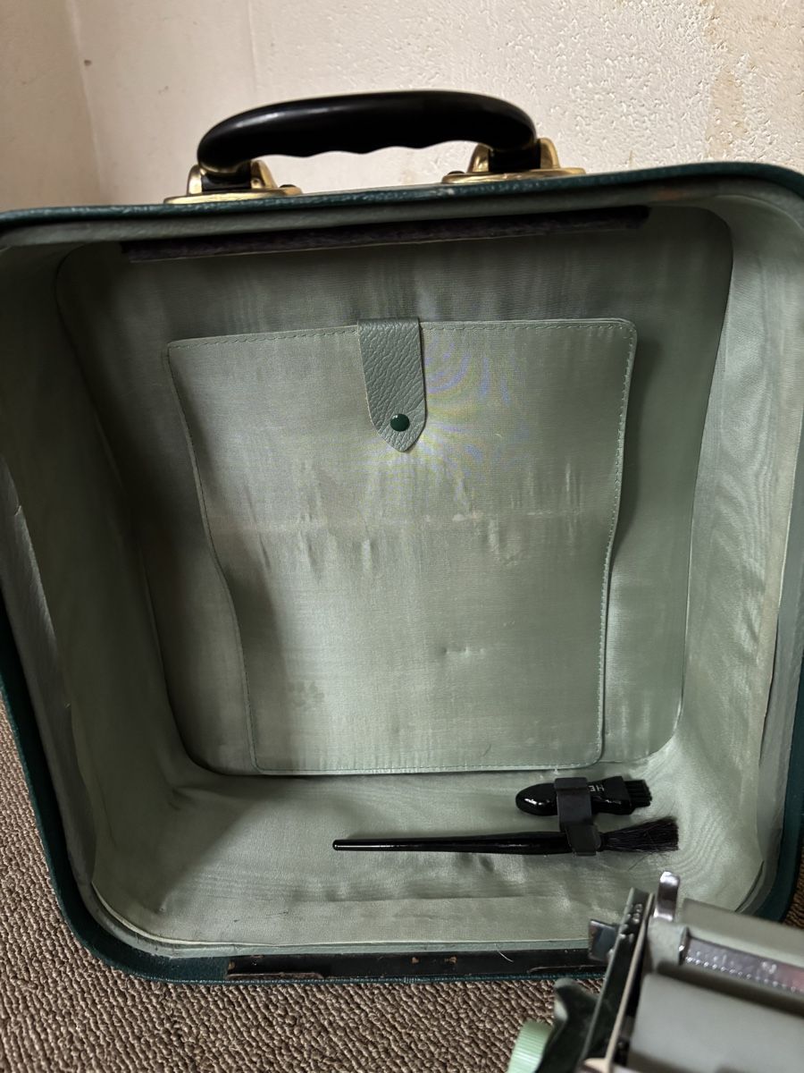 Hermès Macchine da scrivere: Vintage Hermes 2000 Schreibmaschine – Usato da Münsingen venduto da Sinonn 8