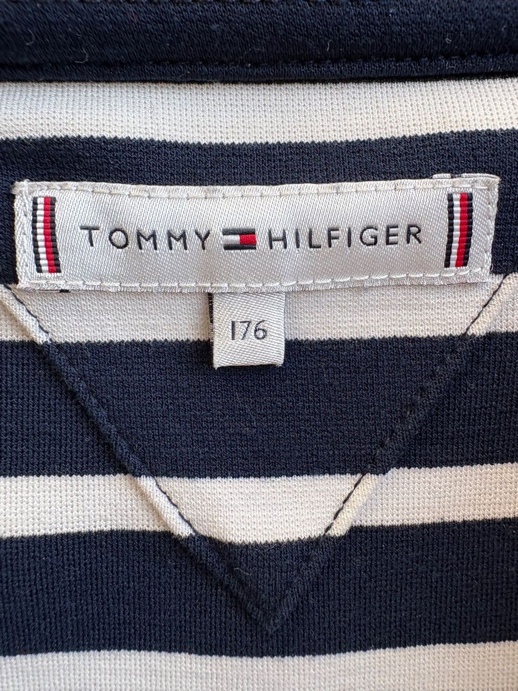 Vestiti & Gonne: Kleid Marke Tommy Hilfiger Grösse 176 – Usato da Solothurn venduto da 07mika07 2