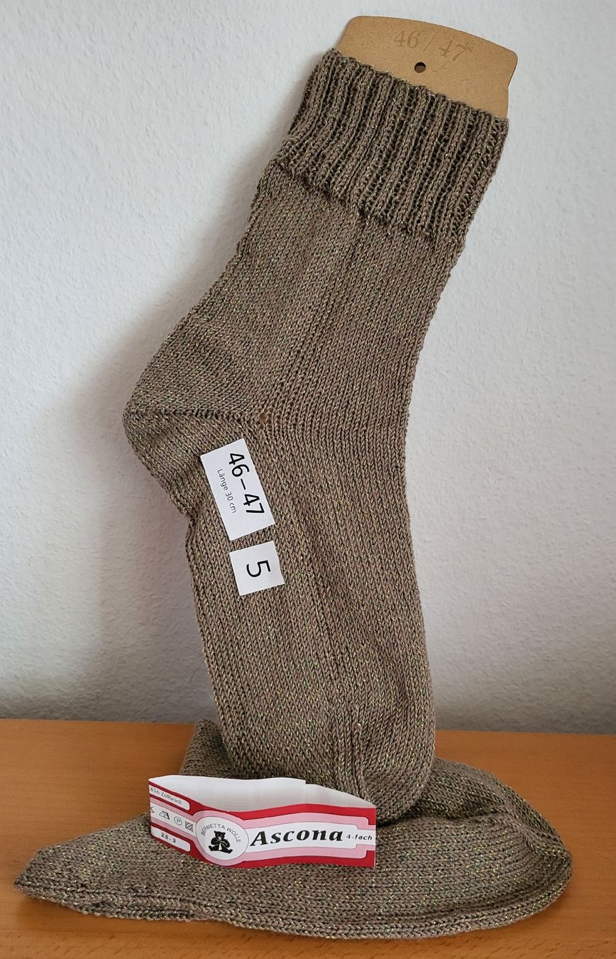 Calze: Socken 46-47 handgestrickt Nr 5 – Nuovo e nell'imballaggio originale da Winterthur venduto da Baer49